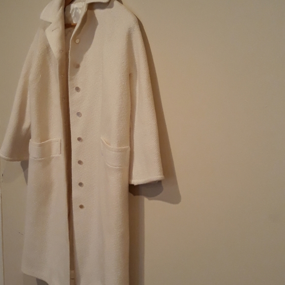 ❤I.L.G.W.U off white coat - Picture 4 of 8